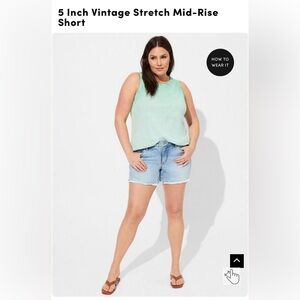 Torrid 5 in vintage stretch mid rise jean shorts sz 10